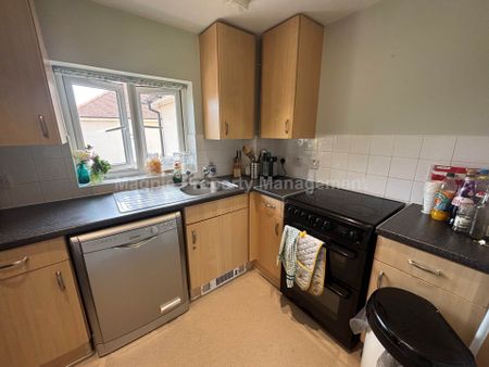 Price £950 pcm - Available 17/07/2026 - Unfurnished - Photo 2