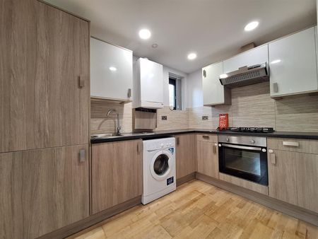 Allenby House, Lancaster Road, Barnet EN4, London - Photo 2