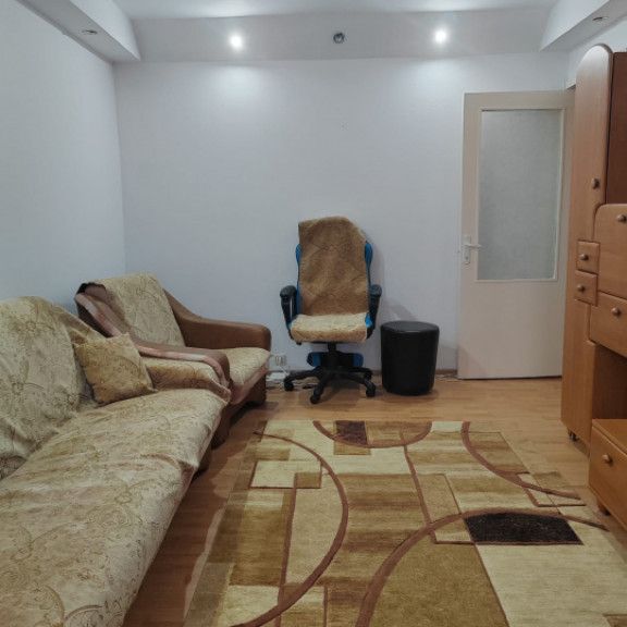 Apartament 2 camere, etaj 3/4, zona Republicii Ploiesti - Photo 1