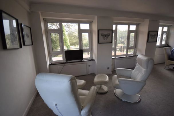 To Rent Manor Road, Lansdowne, Bournemouth, BH1 £1,575 pcm Tenancy Info - Photo 1