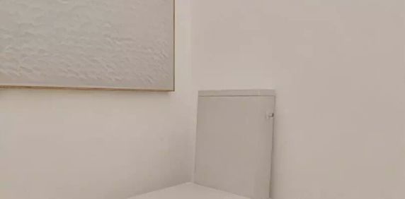 location Appartement T2 DE 50.4m² À MARSEILLE - Photo 2