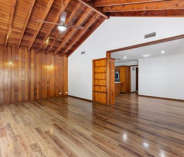 Charming Family Home in a Sought-After Location - Photo 5