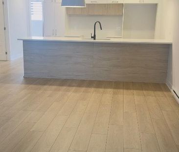 À LOUER – Superbe 4 ½ + bureau à Granby | lumineux et moderne - Photo 1