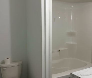 For Lease - 7171 Lionshead Avenue Unit# Lower/Basement, Niagara Fal... - Photo 6