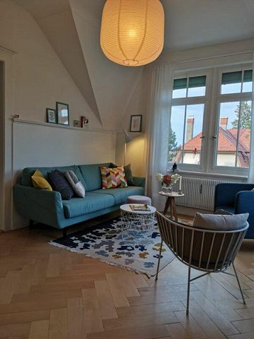 Grosszügige 5-Zimmer-Wohnung mit Seeblick - Photo 2