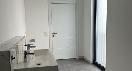 Moderne und seniorenfreundliche 2-Zimmer-Wohnung mit großem Balkon zu vermieten! - Photo 5