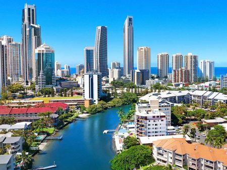 Serene Riverfront Retreat - Photo 5