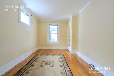 2 Bed 1 Bath Townhome Steps Away from Detroit River - Photo 2