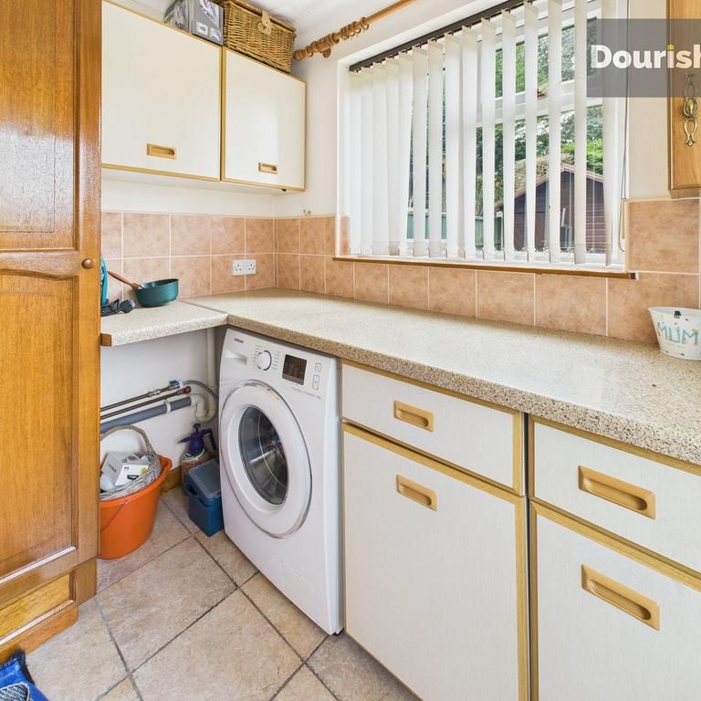 3 bedroom detached house to rent - Photo 1