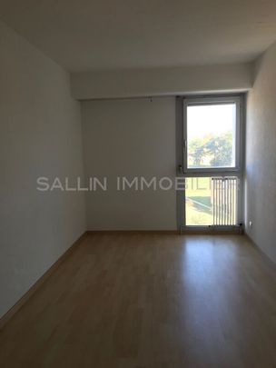 APPARTEMENT DE 4 PIECES PROCHE DE TOUTES COMMODITES - Photo 1