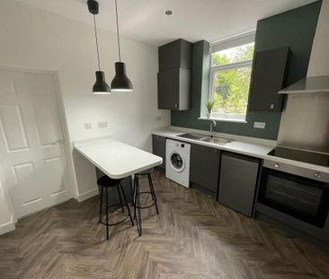 1 Bed Flat, Seymour Road South, M11 - Photo 2