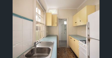 Effortless inner-city terrace living in heart of area - Photo 3