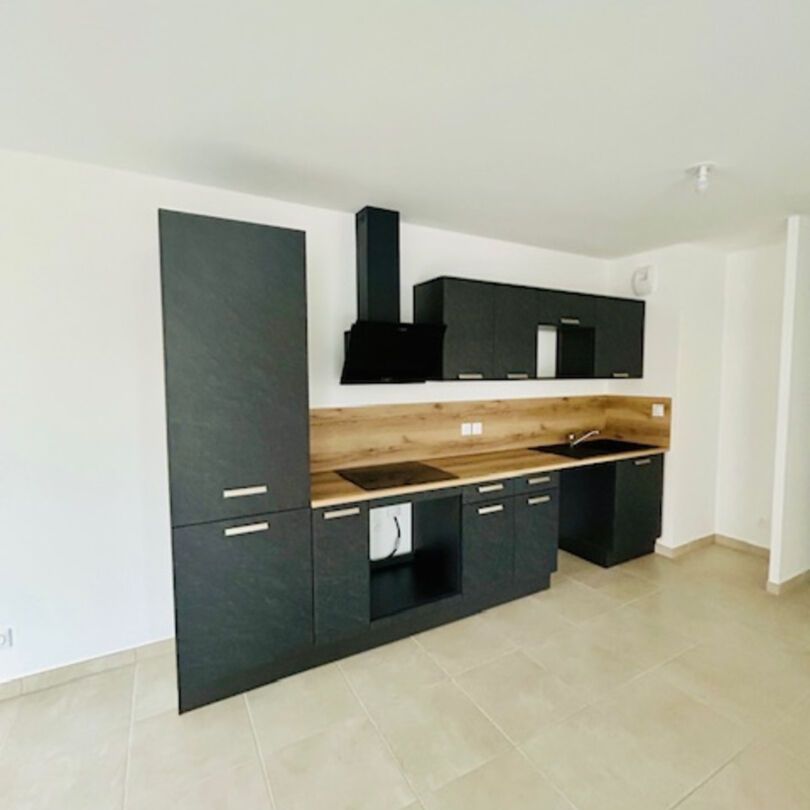 Appartement T3 près de LAMBESC à louer - Photo 1