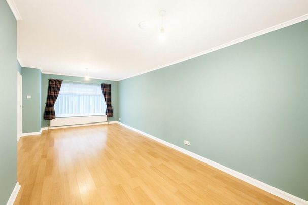 4 bedroom semi-detached house to rent - Photo 1