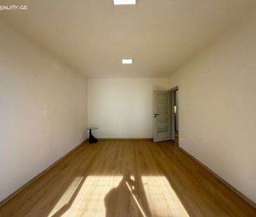 Pronájem bytu 2+1 58 m² - Photo 1