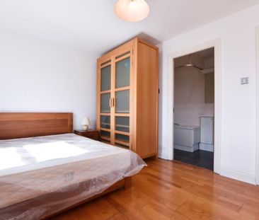 Alberts Court, 2 Palgrave Gardens, Regent's Park, London, NW1 - Photo 5