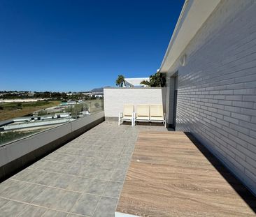 Penthouse in Nueva Andalucía - Photo 3