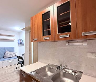 Pronájem bytu 1+kk v osobním vlastnictví 20 m², Praha 4 - Záběhlice - Photo 2