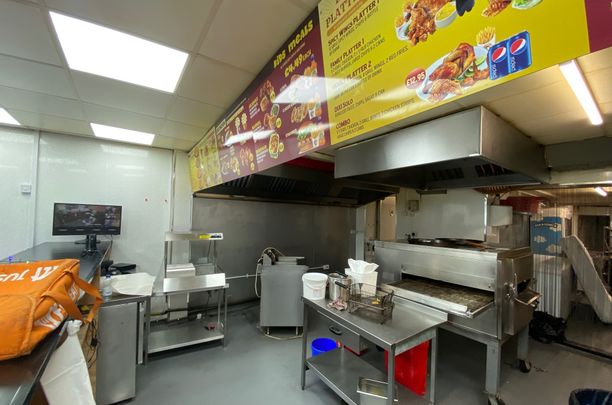 £1,000 PCM, Whole Building Lease, Fitted and Equipped A3 Licensed Takeaway in Clifton Street, Roath, Cardiff, CF24 1LS - Photo 1