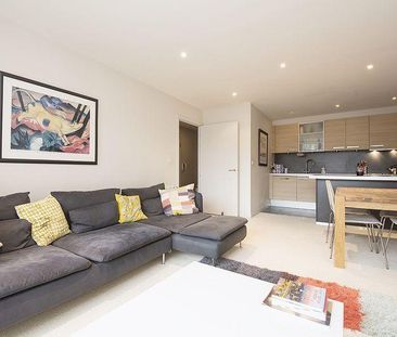 1 bedroom flat to rent - Photo 2