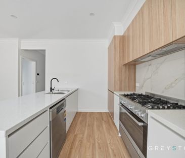 Modern Family Home for Lease in Prime Fraser Rise Location - Photo 3