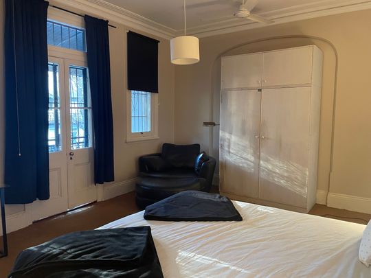 Woolloomooloo - Photo 1