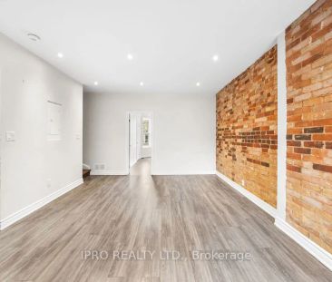 Condo Townhouse For Lease | W9256696 - Photo 4