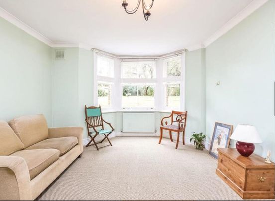 1 Bed Flat, Thicket Road, SE20 - Photo 1