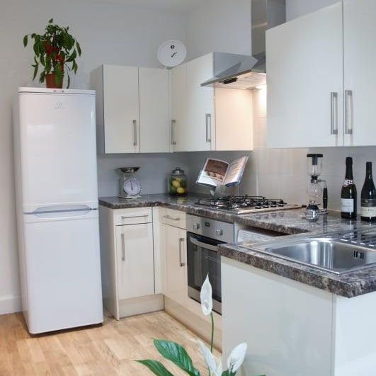 1 bedroom flat to rent - Photo 1