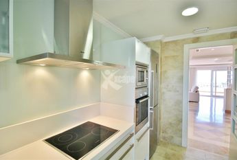 Luxury 2 bedrooms Penthouse Duplex for rent in Nueva Andalucia