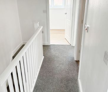 Queens Ave, Glazebury - Photo 5