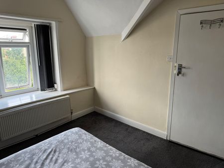 Room in a Shared House, Minstead Rd, B24 - Photo 4