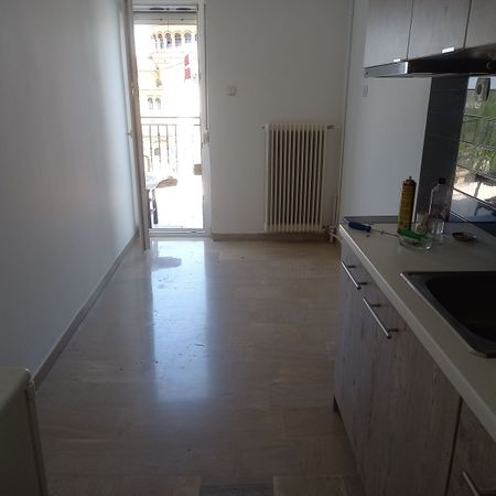 Studio/Γκαρσονιέρα για ενοικίαση Κέντρο (Λάρισα) - Photo 3
