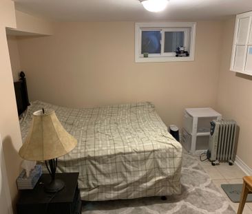 For Lease - 39 Ellerby Square, Vaughan, Ontario - Photo 6