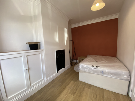 4 bedroom terraced house to rent - Photo 3