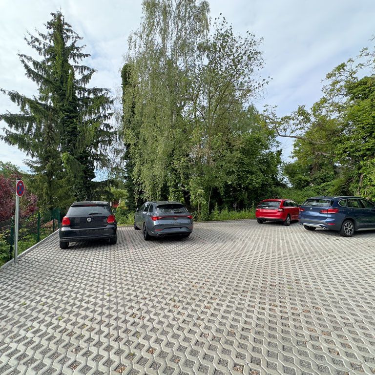 Leipzig - Elegante Galeriewohnung mit Südbalkon, Wohlfühlbad und moderner EBK * Fußbodenheizung * STP möglich - Photo 1