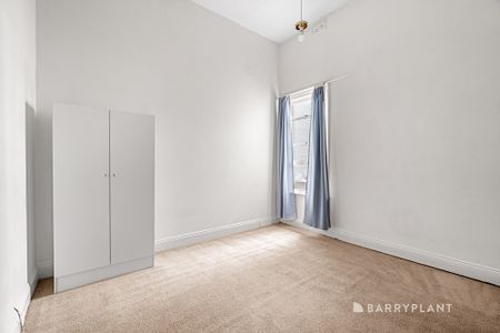 Victorian Charm Meets Modern Convenience in the Heart of Richmond - Photo 2