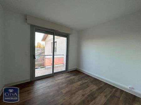 Location Appartement 2 pièces 50m² PONT DE CHERUY 38230 - Photo 2