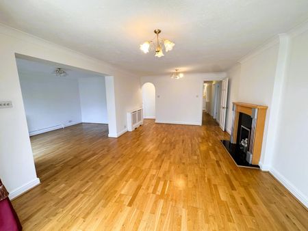 4 bedroom bungalow to rent - Photo 4