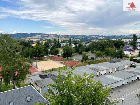 3-Raum-Wohnung mit toller Aussicht und Balkon im Barbara-Uthmann-Ring - Annaberg-Buchholz! - Foto 4