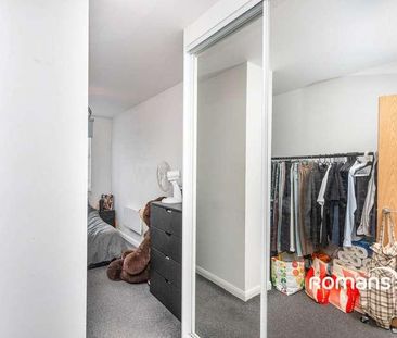 Grandview, Farnborough Road, Farnborough, GU14 - Photo 6