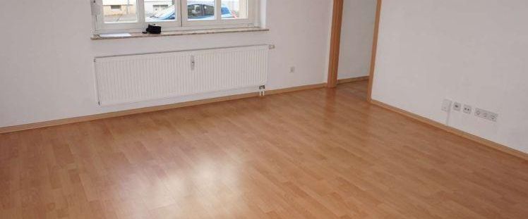 Uninah - Nachmieter gesucht - Bad mit Dusche, Laminat u.v.m. - Foto 1