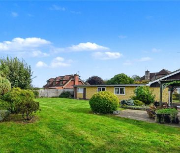4 bedroom bungalow to rent - Photo 1
