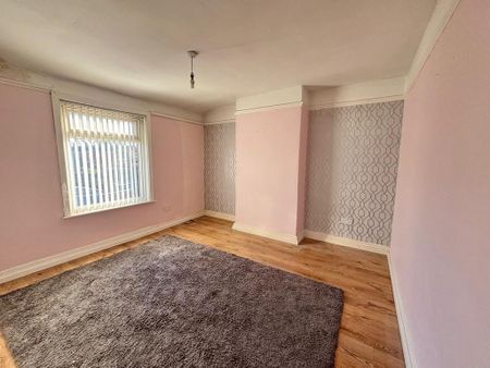 3 bedroom semi-detached house to rent - Photo 4