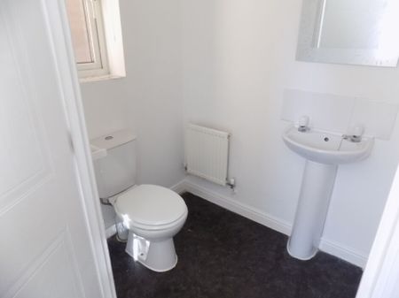 Llys Ael Y Bryn, Swansea, SA7 - Photo 3