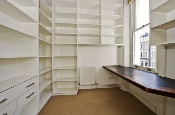 Eardley Cresent, Kensington, London, SW5 - Photo 1