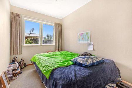 Charming 3bedroom House in Porritt Dr - Photo 5