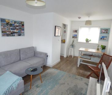 1 bedroom coach house to rent - Photo 1