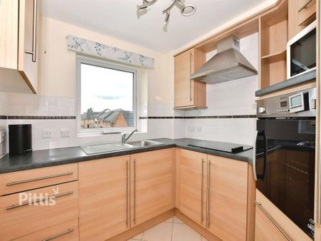 1 bedroom retirement property to rent - Photo 4