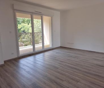Location Appartement 4 pièces 72m² NOTRE DAME D OE 37390 - Photo 1